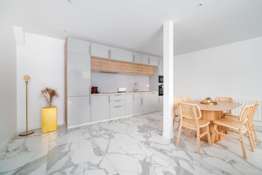 Beautiful Flat For 6 People #6 Lägenhet Asnières Exteriör bild