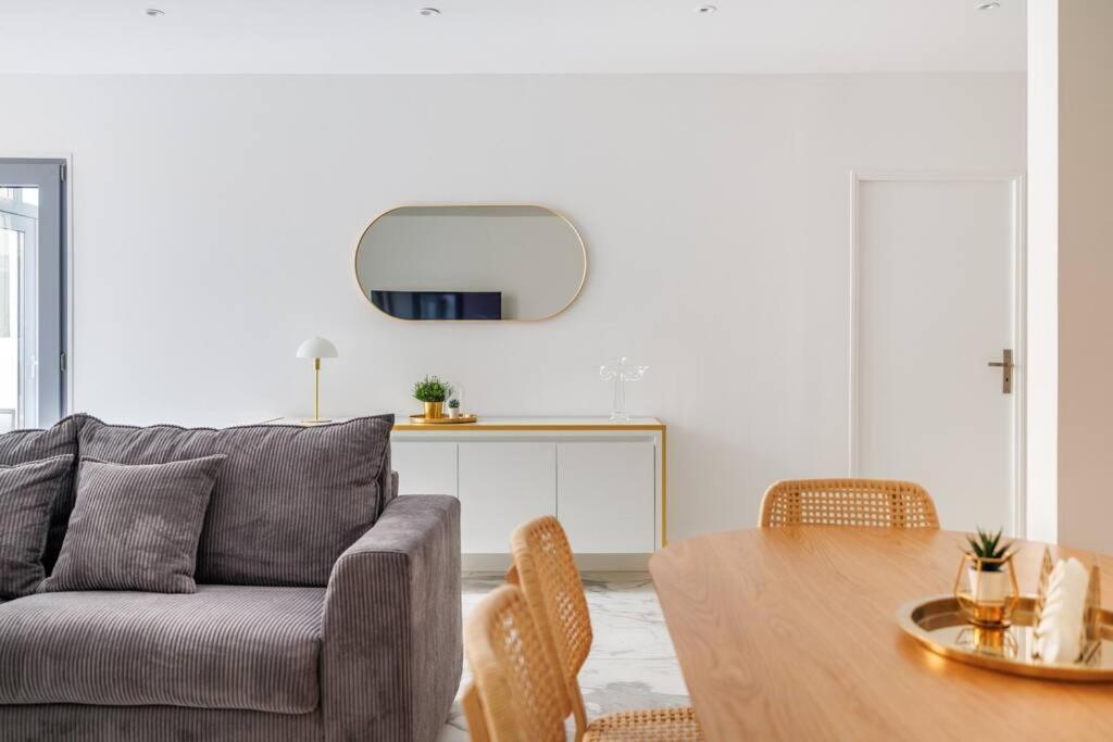 Beautiful Flat For 6 People #6 Lägenhet Asnières Exteriör bild