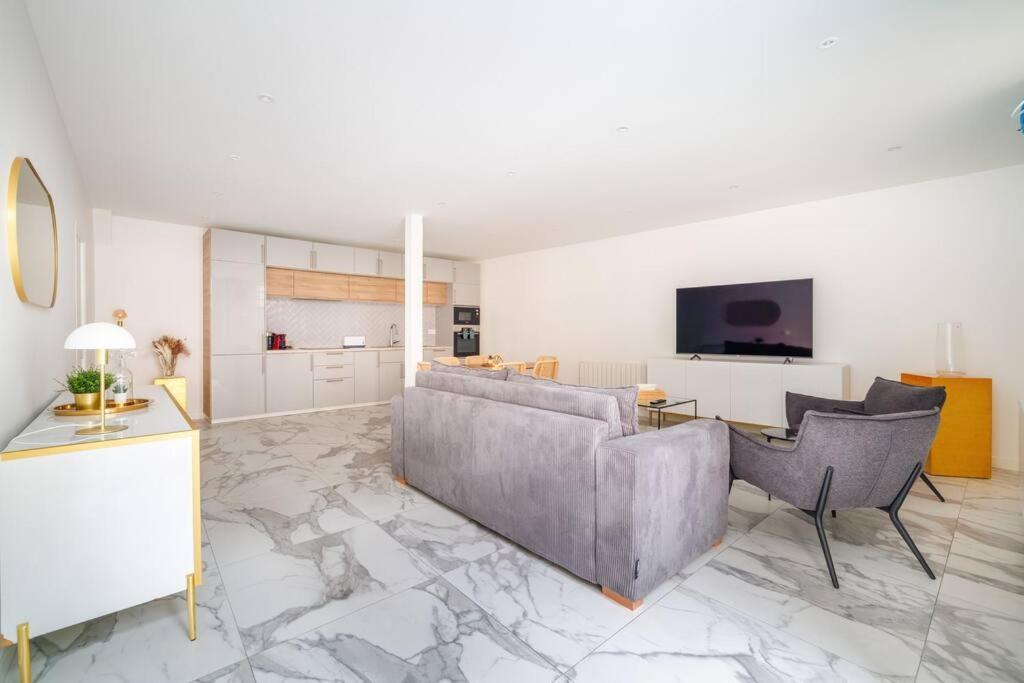 Beautiful Flat For 6 People #6 Lägenhet Asnières Exteriör bild