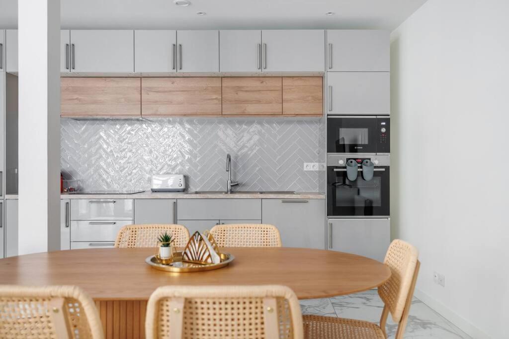 Beautiful Flat For 6 People #6 Lägenhet Asnières Exteriör bild